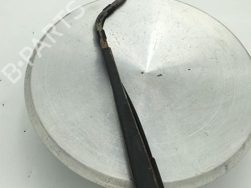 Used Front windshield wiper arm Front windshield wiper arm RENAULT MASTER II Platform/Chassis (ED/HD/UD) 2.2 dCI 90 (ED0G, ED0N, HD0G, HD0N, HD1G, HD1N, UD0G,... (90 hp) 31287074 31287074