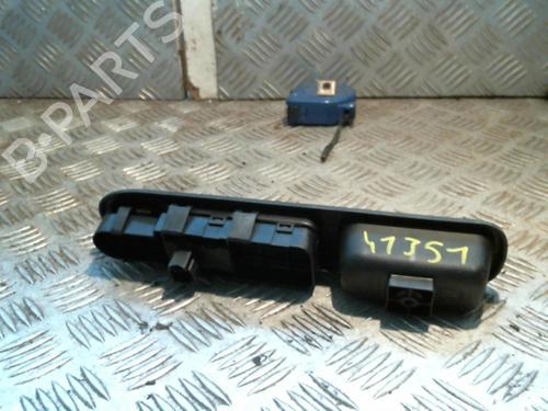 Used Right front window switch PEUGEOT 307 (3A/C) 2.0 HDi 90 (90 hp) 20992572