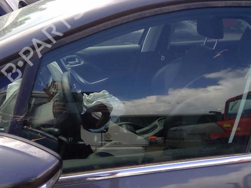 Dør rude ventre foran PEUGEOT 2008 I (CU_) 1.2 THP 110 / PureTech 110 (110 hp) 25768315