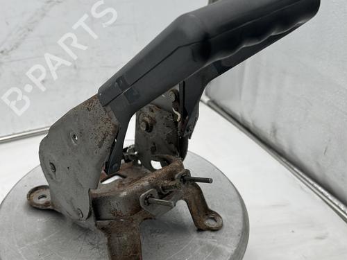Used Hand brake Hand brake RENAULT MEGANE II Estate (KM0/1_) 1.6 (113 hp) 32217309 32217309