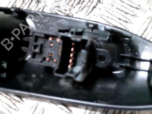 Right rear window switch NISSAN JUKE (F15) 1.2 DIG-T | BP20989763I28 