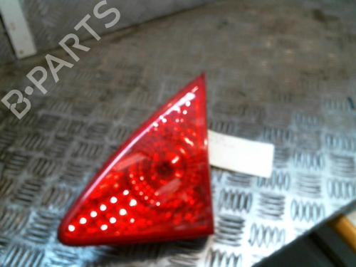 Used Right tailgate light Right tailgate light PEUGEOT 3008 I MPV (0U_) 2.0 HDi 150 / BlueHDi 150 (150 hp) 22039206 22039206