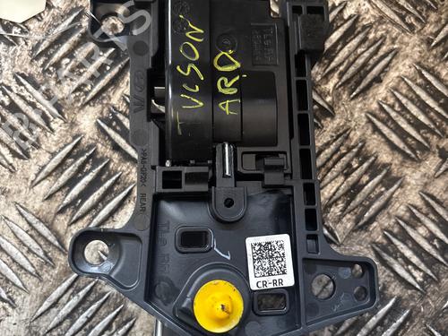 Used Rear right interior door handle Rear right interior door handle 36256694 36256694