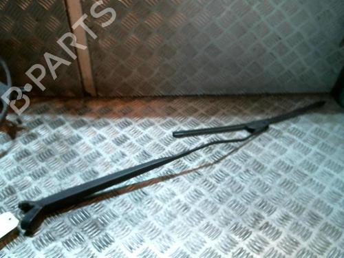 Used Front windshield wiper arm CITROËN C2 (JM_) 1.1 (60 hp) 20994102