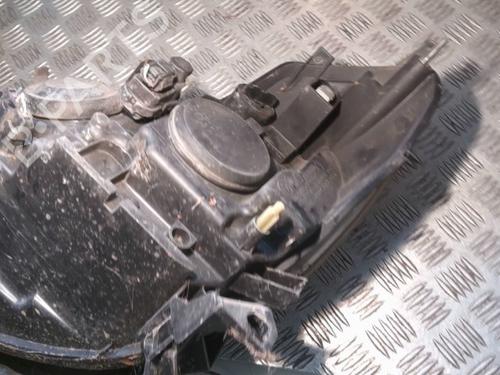 Right headlight RENAULT CLIO III (BR0/1, CR0/1) 1.5 dCi (BR17, CR17) | BP30127427C29