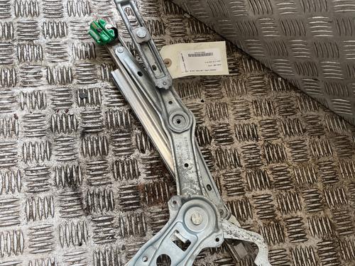 Used Front right window mechanism Front right window mechanism MERCEDES-BENZ C-CLASS T-Model (S202) C 200 T CDI (202.194) (102 hp) 33966979 33966979