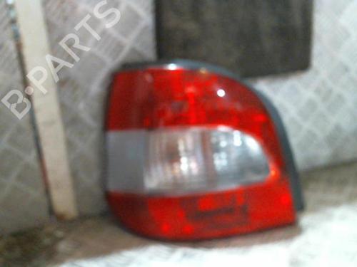 Piloto trasero izquierdo RENAULT SCÉNIC I MPV (JA0/1_, FA0_) 1.9 dCi (JA05, JA1F) (102 hp) 21000062
