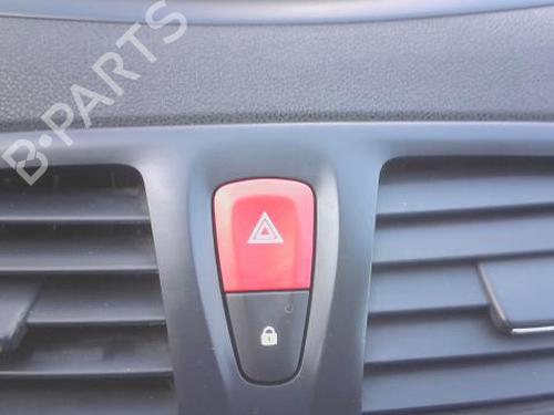 Used Warning switch RENAULT MEGANE III Grandtour (KZ0/1) 1.9 dCi (KZ0J, KZ0N, KZ1S) (131 hp) 31024401