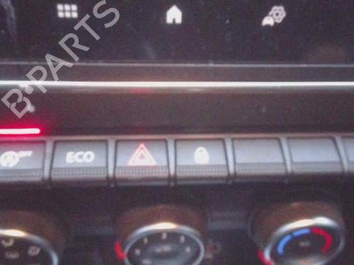Used Warning switch RENAULT CAPTUR II (HF_) TCe 100 (HFMT) (101 hp) 30941648