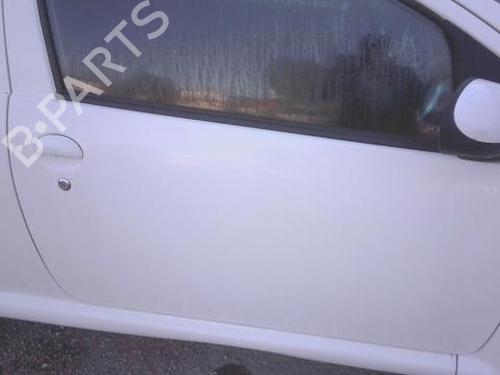 Used Right front door TOYOTA AYGO (_B1_) 1.0 (KGB10_, KGB10R) (68 hp) 30457915