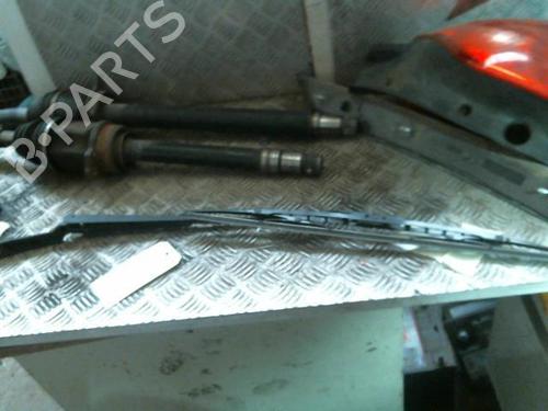 Used Front windshield wiper arm VW GOLF IV (1J1) 1.9 SDI (68 hp) 20990694