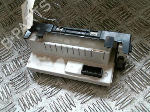 Used Display monitor Display monitor RENAULT KANGOO Express (FW0/1_) 1.5 dCi 85 (FW0K, FW0L, FW0B) (86 hp) 20999826 20999826