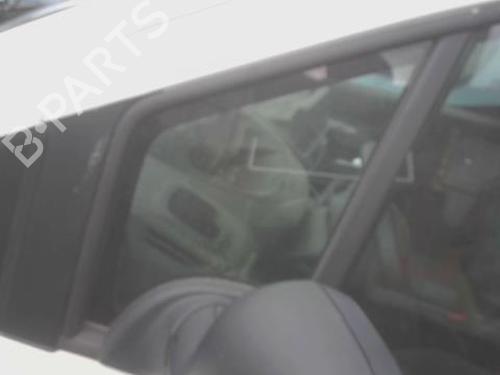 front-left-quarter-glass-peugeot-rifter-2018-38477574 main image