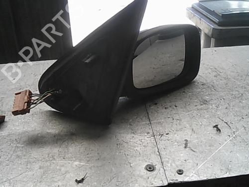 Used Right mirror Right mirror 22038009 22038009