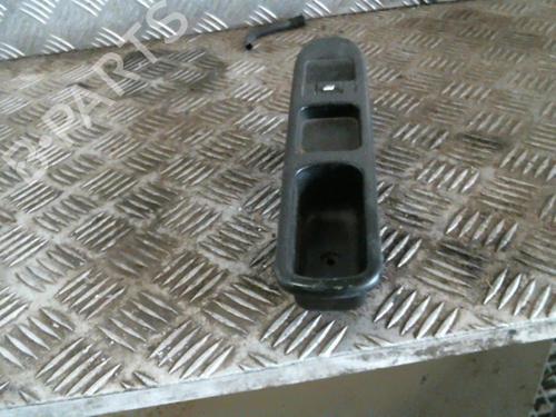 Used Right front window switch PEUGEOT 307 (3A/C) 1.6 HDi 110 (109 hp) 20989407