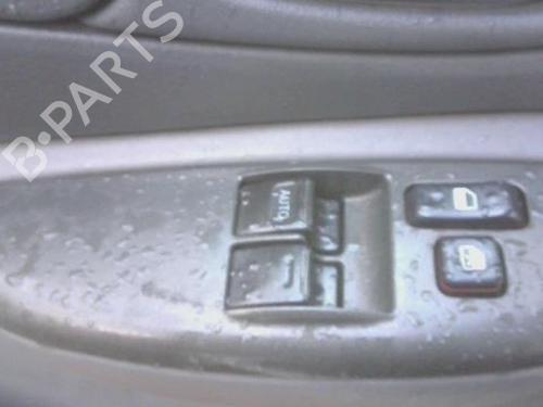 Used Left front window switch TOYOTA YARIS (_P1_) 1.0 (SCP10_, SCP10R) (68 hp) 28382309
