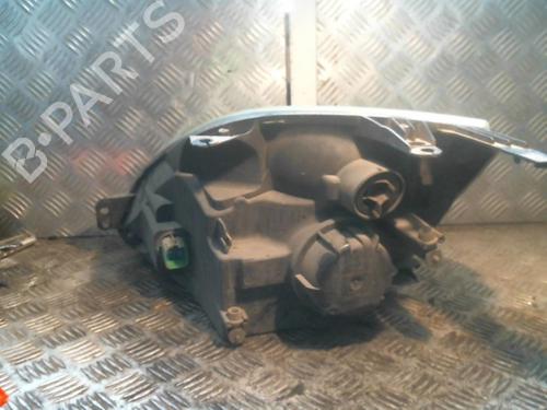 Used Right headlight FORD FIESTA V (JH_, JD_) 1.4 TDCi (68 hp) 20989262