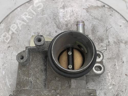 Used Throttle body Throttle body TOYOTA YARIS (_P9_) 1.3 VVT-i (SCP90_, SCP90R) (87 hp) 33002100 33002100