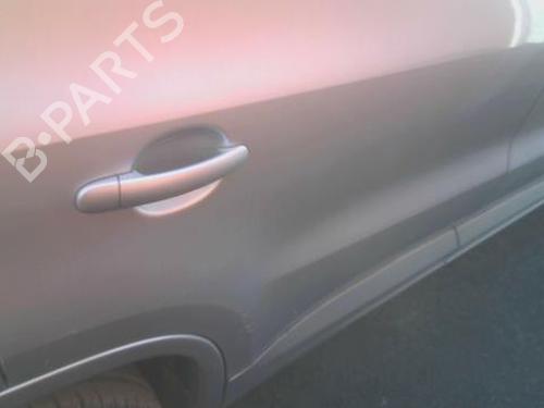 Dør høyre bak Dør høyre bak VW TIGUAN (5N_) 2.0 TDI (140 hp) 33859073 33859073