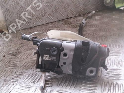 rear-right-lock-ds-ds-7-crossback-j4_-jr_-jc_-2017-23801906 main image