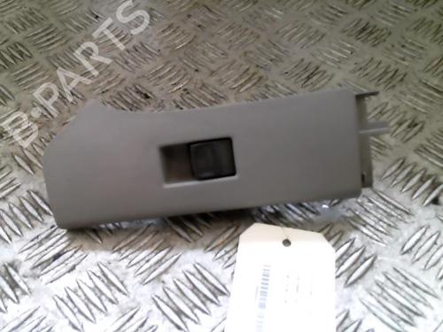 Used Right front window switch TOYOTA YARIS (_P9_) 1.4 D-4D (NLP90_, NLP90R) (90 hp) 20987751