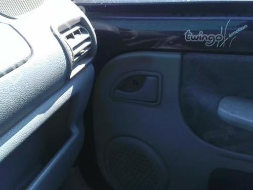 Høyre foran invendig håndtak RENAULT TWINGO I (C06_) 1.2 (C066, C068) (58 hp) 27207620