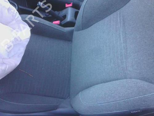 Siège avant gauche CITROËN C3 II (SC_) 1.6 BlueHDi 100 (99 hp) 30779375