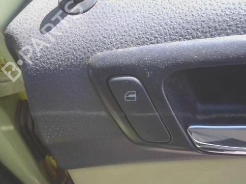 Used Right rear window switch VW POLO IV (9N_, 9A_) 1.9 TDI (101 hp) 28427175
