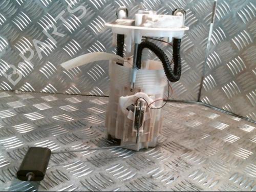 Used Fuel pump RENAULT MEGANE II (BM0/1_, CM0/1_) 1.9 dCi (BM0G, CM0G) (120 hp) 20999326