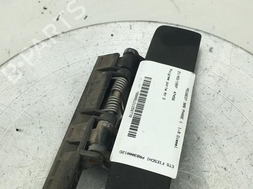 Used Front right exterior door handle Front right exterior door handle PEUGEOT 306 Hatchback (7A, 7C, N3, N5) 1.9 D (68 hp) 32318508 32318508