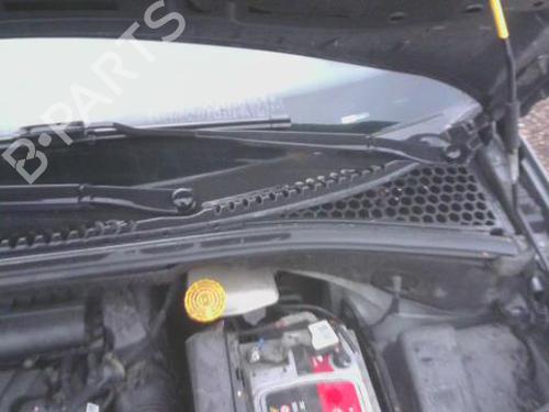 Used Front windshield wiper arm CITROËN DS3 (SA_) 1.6 VTi 120 (120 hp) 28382200