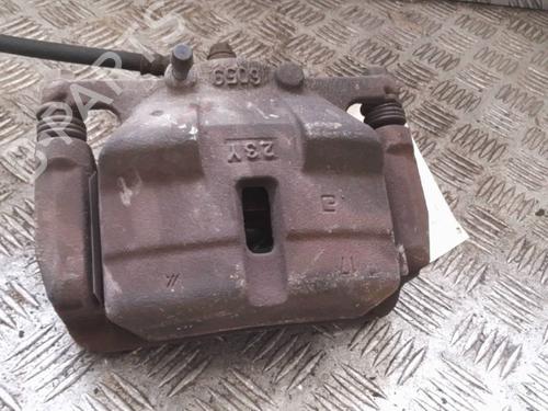 Venstre bremsekaliber bag NISSAN QASHQAI I (J10, NJ10) 1.5 dCi (110 hp) 27930093
