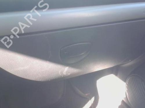 Used Glove box Glove box RENAULT CLIO II (BB_, CB_) 1.2 16V (BB05, BB0W, BB11, BB27, BB2T, BB2U, BB2V, CB05,... (75 hp) 33181845 33181845