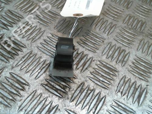 Used Right front window switch Right front window switch AUDI A3 (8L1) 1.9 TDI (130 hp) 22039152 22039152