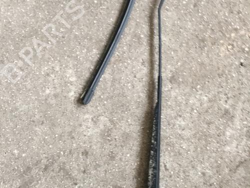 Vindspejlsviskerarm Vindspejlsviskerarm CHRYSLER VOYAGER IV (RG, RS) 2.5 CRD (141 hp) 33859209 33859209