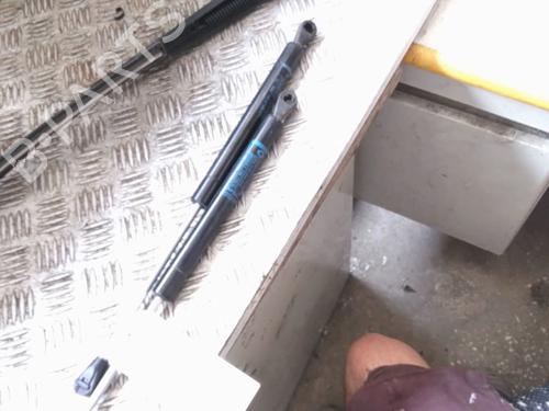 Used Tailgate lift support RENAULT 25 (B29_) 2.1 Turbo-D FWD (B290, B29W) (86 hp) 27225053