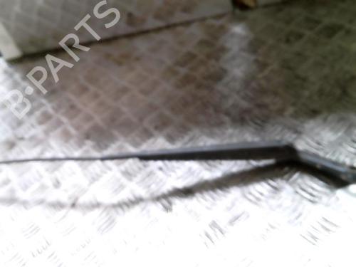 Used Front windshield wiper arm VW GOLF IV (1J1) 1.9 TDI (110 hp) 22192284