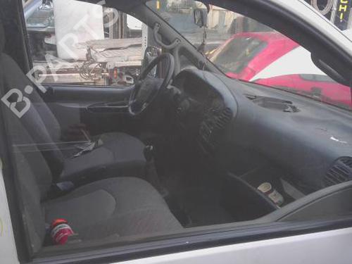 Used Front right door window HYUNDAI H-1 / STAREX Bus (A1) 2.5 TCi (101 hp) 29328183