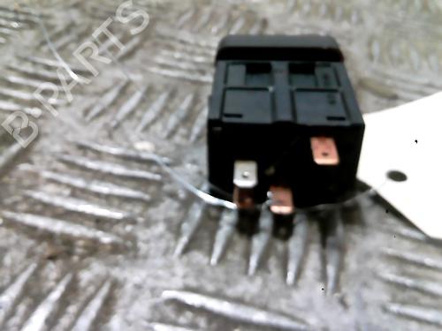 Warning switch OPEL ZAFIRA A MPV (T98) 2.0 DTI 16V (F75) | BP22781304I22 