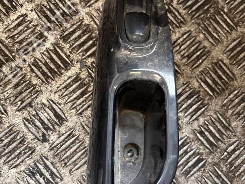 Used Right rear window switch Right rear window switch 31049621 31049621