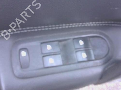 Used Switch RENAULT SCÉNIC II (JM0/1_) 1.6 (JM0C, JM0J, JM1B) (113 hp) 31802236