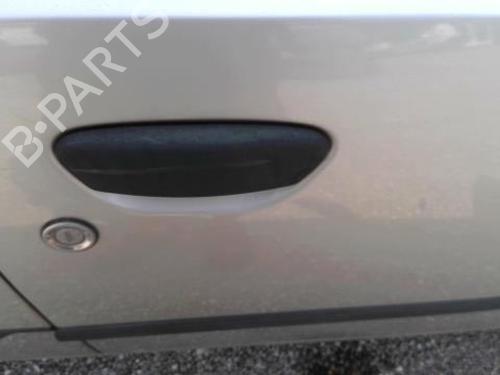 Høyre foran utvendig håndtak FIAT PUNTO (188_) 1.2 16V 80 (188.233, .235, .253, .255, .333, .353, .639,... (80 hp) 26615122