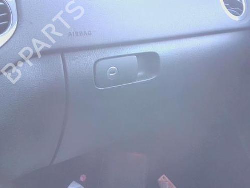 Used Glove box VW TIGUAN (5N_) 2.0 TDI (140 hp) 30642805