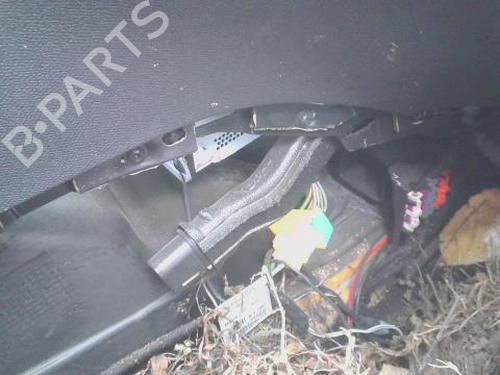 Used Radio Radio PEUGEOT 5008 II (MC_, MJ_, MR_, M4_) 1.2 THP (MRHNYH, MRHNYW, MRHNSJ, MRHNSU, MRHNSM) (131 hp) 34167780 34167780