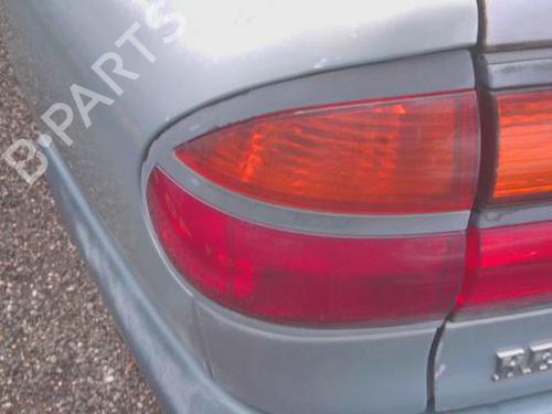 Used Left taillight RENAULT LAGUNA I (B56_, 556_) 2.2 dT (B569) (113 hp) 31135482