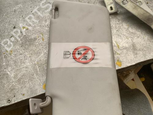 Used Right sun visor Right sun visor 36475400 36475400