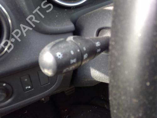 Used Switch DACIA SANDERO II 1.5 Blue dCi 95 (B8JL) (95 hp) 26666862