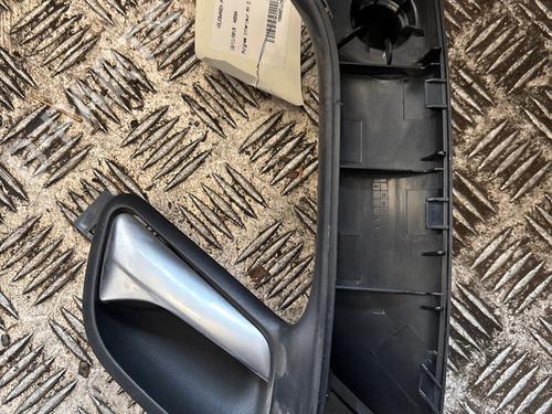 Front right interior door handle VW POLO VI (AW1, BZ1, AE1) 1.0 TSI | BP37005435I14 - Image 2