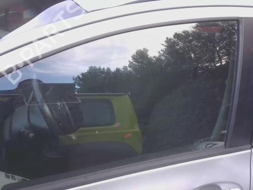 Dørrute ventre foran TOYOTA YARIS (_P9_) 1.33 VVT-i (NSP90_, NSP90R) (100 hp) 32142322