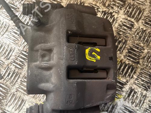 Used Left front brake caliper Left front brake caliper RENAULT MASTER II Van (FD) 2.5 dCi 120 (FD0M, FD0U, FD0W, FD2M, FD2W, FD3M, FD3U,... (115 hp) 34412015 34412015